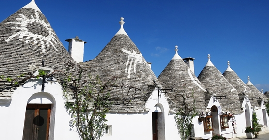 Alberobello_332506169_555x290